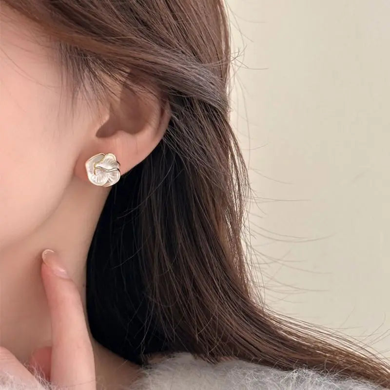 Delicate Camellia Stud Earring For Women Unique Flower Design Ear Stud Temperament White Earrings Daily Jewelry Girls Gift