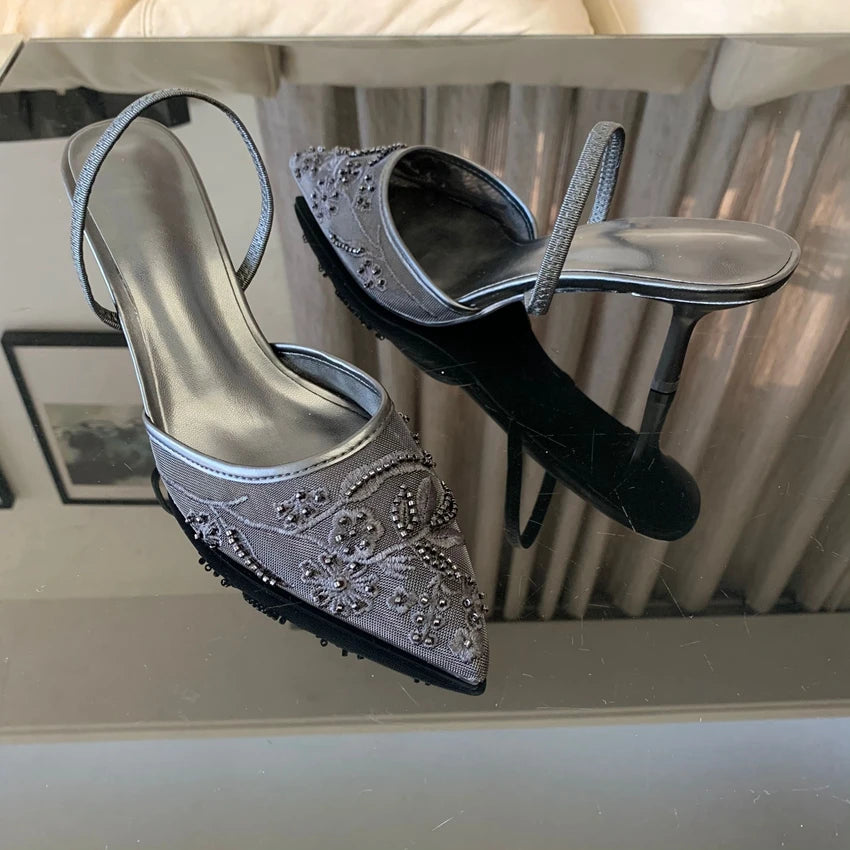 Saltos altos para vestidos para casamento