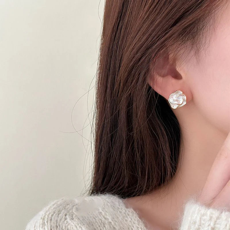 Delicate Camellia Stud Earring For Women Unique Flower Design Ear Stud Temperament White Earrings Daily Jewelry Girls Gift